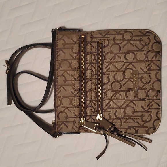 Calvin Klein crossbody
